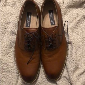 Dress shoes